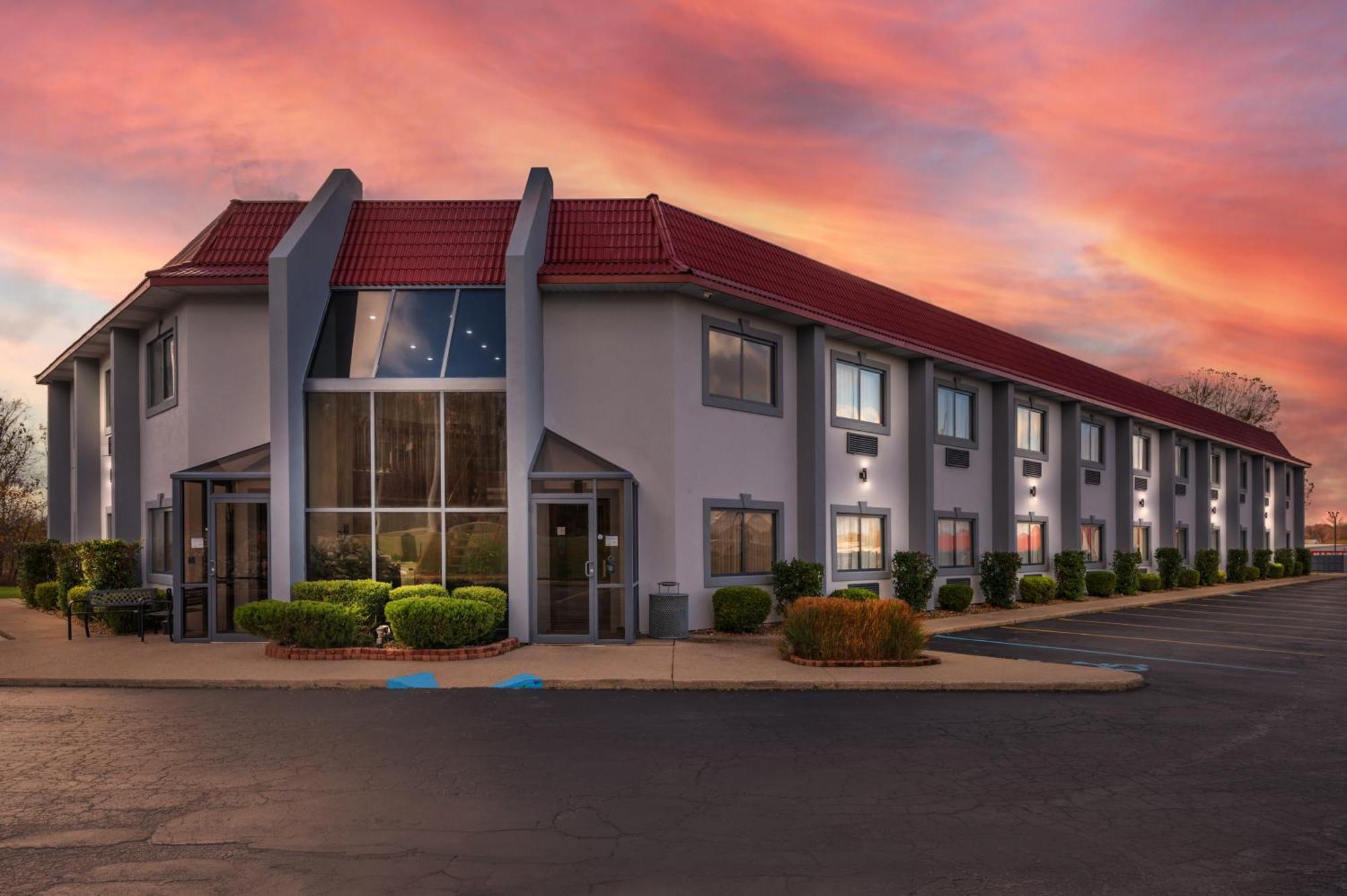 Red Roof Inn Greencastle South - Cloverdale المظهر الخارجي الصورة