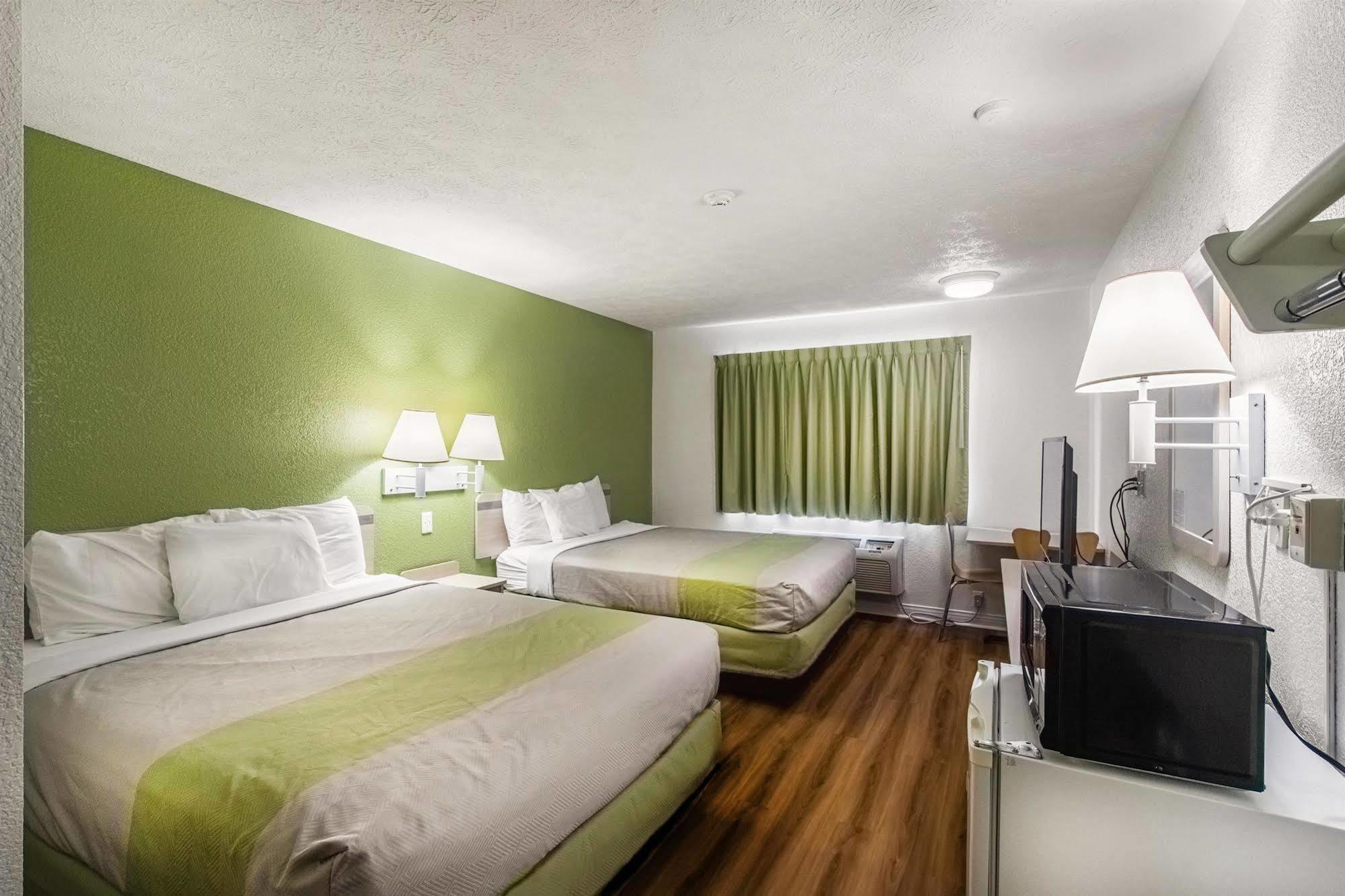 Red Roof Inn Greencastle South - Cloverdale المظهر الخارجي الصورة